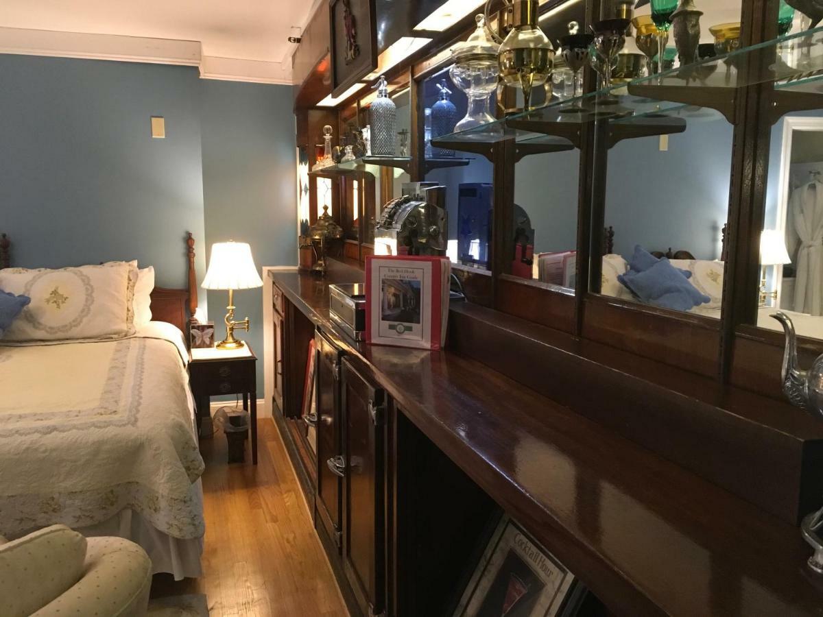 The Red Hook Country Inn, An "Old Rhinebeck" Bed & Breakfast ภายนอก รูปภาพ
