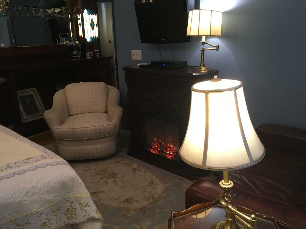 The Red Hook Country Inn, An "Old Rhinebeck" Bed & Breakfast ภายนอก รูปภาพ