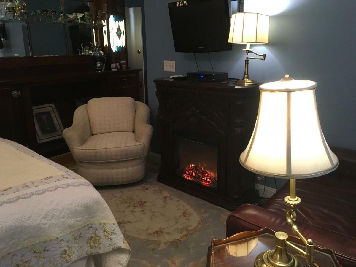The Red Hook Country Inn, An "Old Rhinebeck" Bed & Breakfast ภายนอก รูปภาพ